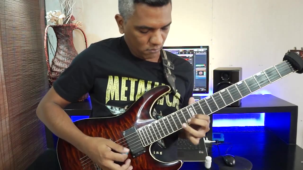 Iron Maiden Wasting Love Guitar Solos By Andres Castro🎸🎵