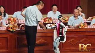 Humanoid robot ‘graduates’ at Chinese high school ceremony