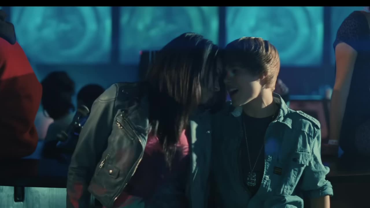 Justin Bieber - Baby ft. Ludacris Justin Bieber 75.1M