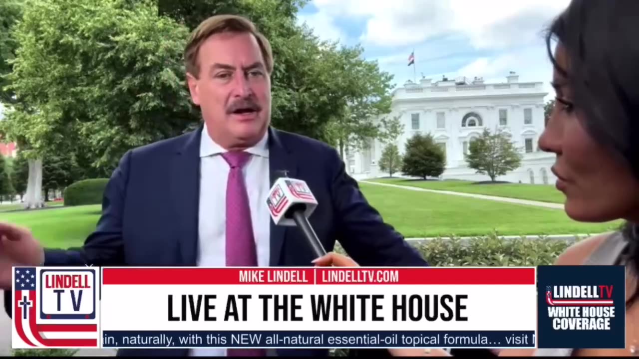 'It's disgusting': Mike Lindell berates Sarah Sanders over voting machines