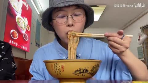 VLOG｜Soft Days in Dali | Cross-Bridge Noodles, Markets & Sunrise Views☀️🍜