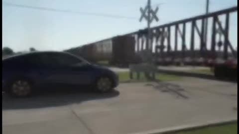 Self-Driving Cars Don't Always Stop at Railroad Crossings