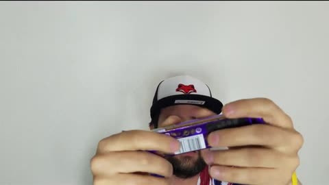 Cadbury Wispa Bar (American Tries British Snacks) Snack Review