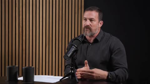 Odd Man Out - Alan Aragon on Huberman #alcohol #routine #social #performance