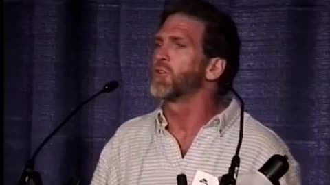 Aajonus Vonderplanitz at Cancer Control Society in 2000