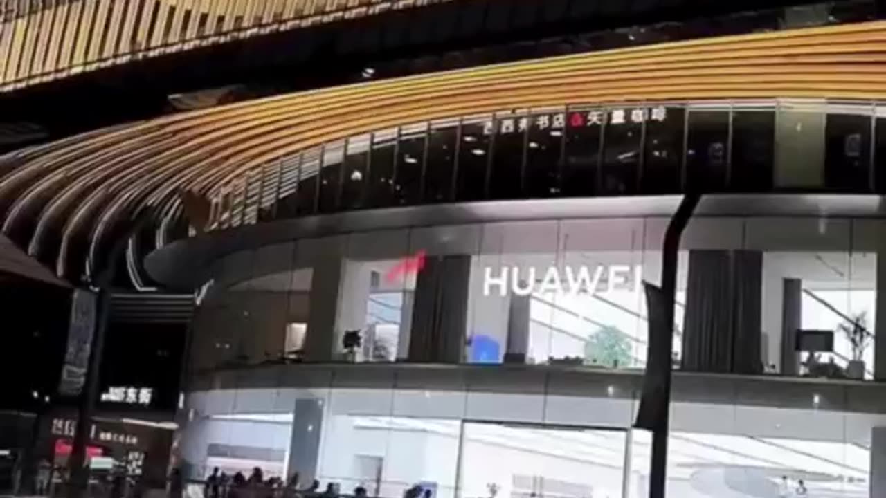 Wushang Dream Plaza: Explore the world’s largest single shopping mall in Wuhan, China! 🏢✨ #MallGoals