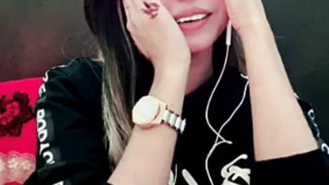 Mashallah Kitna so cute is beautiful moon Live show