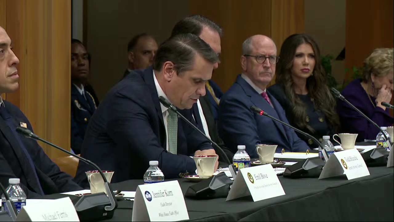 Attorney General Bondi Hosts Cabinet Officials for Anti-Christian Bias Task Force Meeting