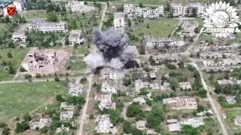 ✈️💣 Ukrainian MiG-29 destroyed Russian battalion command post in the South.