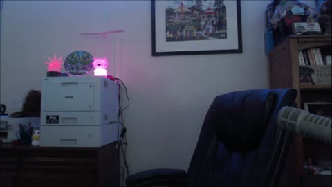 WHO LIKES FREE STUFF? COME GET HIGH AND BULLSHIT WITH A BORED OLD MAN GIVING AWAY FREE STUFF
