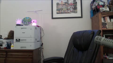WHO LIKES FREE STUFF? COME GET HIGH AND BULLSHIT WITH A BORED OLD MAN GIVING AWAY FREE STUFF