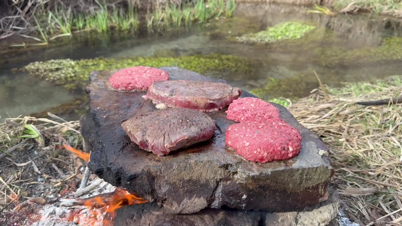 🔥 Cave Man Cooking: Steak on Fire and Stone! 🔥 WATCH VIDEO WITH RELAXING NATURE SOUND ASMR HD