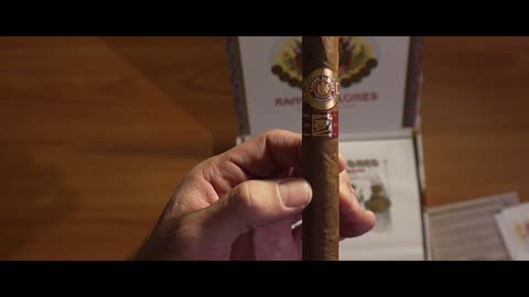 Cuban cigars Ramon Allones LCDH unboxing