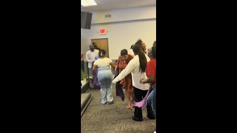 Church Praise 💃🏽 #praisebreak