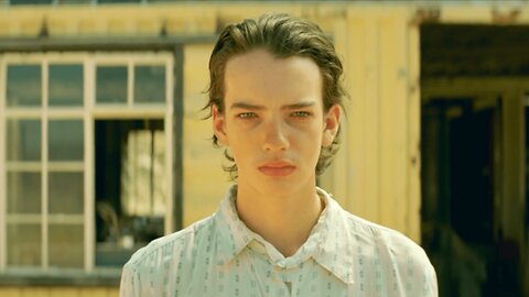 Young Man Discovers Who Killed His Father and Decides to Hunt Him Down | Young Ones (2014) Recap