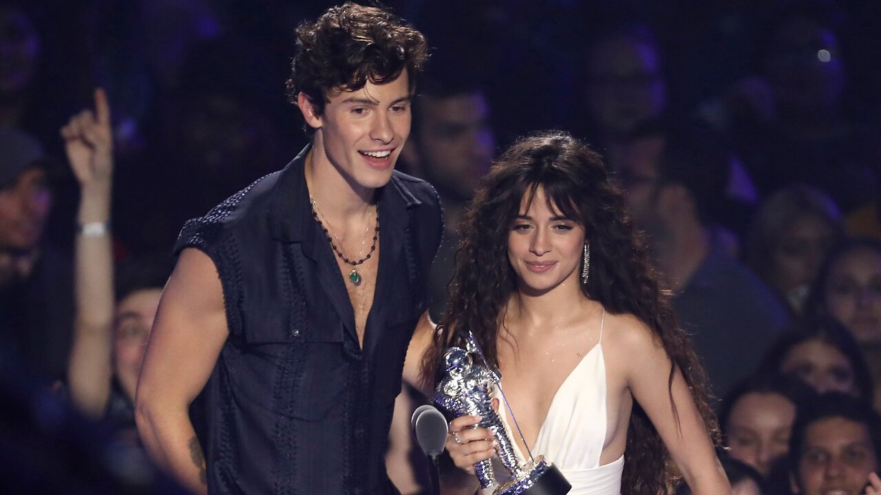 Shawn Mendes, Camila Cabello - Señorita (Lyrics)