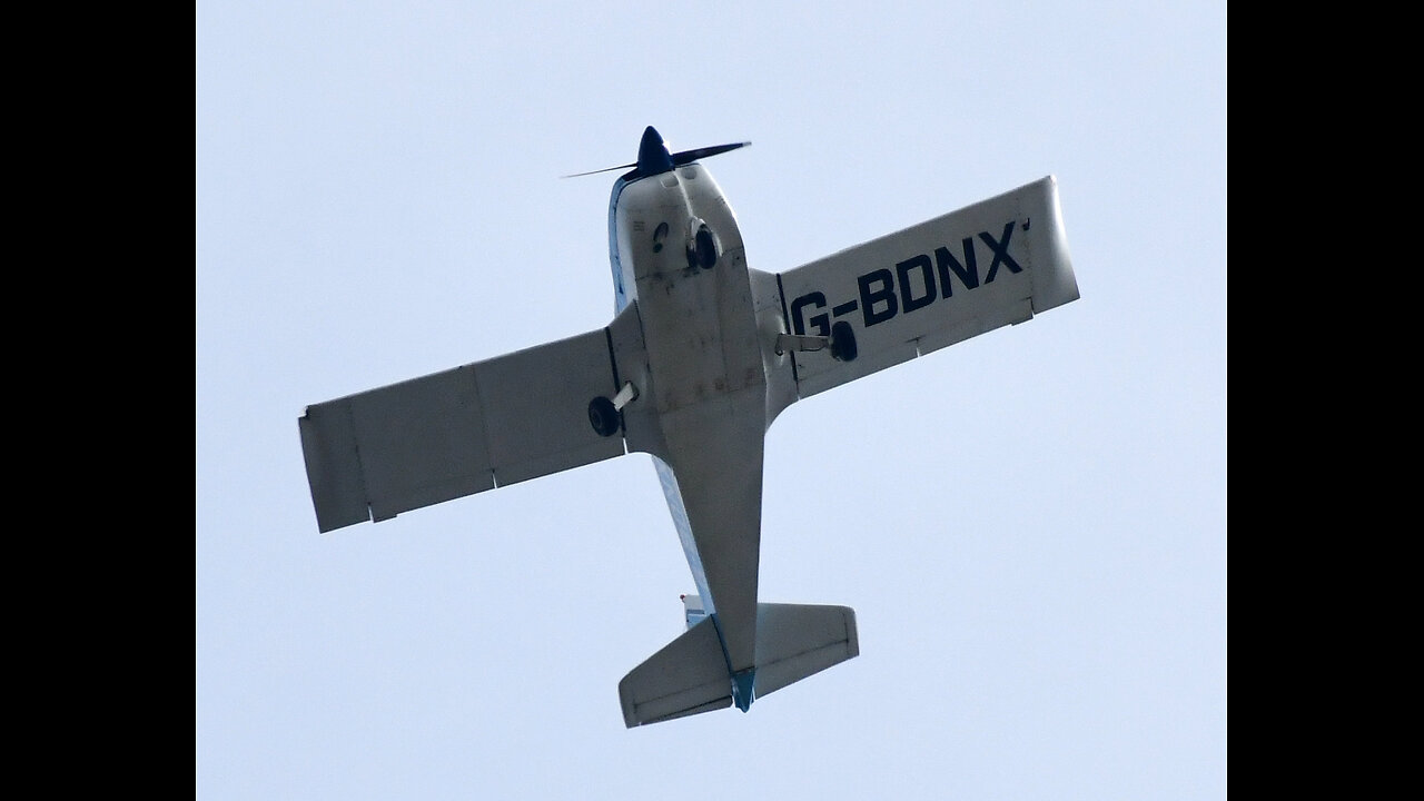 17/7/25 CHRISTOPHER MILLS IN G-BDNX OVERHEAD 7 TIMES GROUND LEVEL CAA REPORT: 40365
