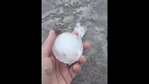 POWERFUL HAILSTORM🌧️🚙🫧🏚️📸HITS CHEYENNE, WYOMING🌨️🏠💫