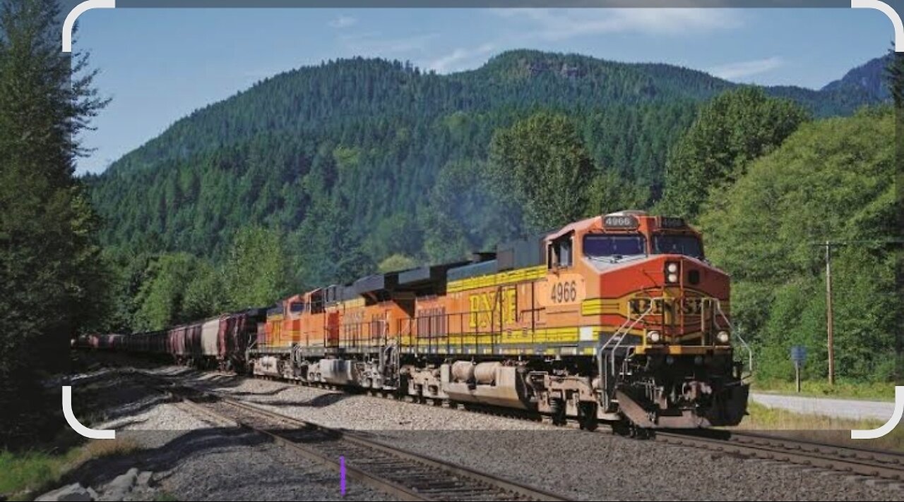 Tonight we are watching 👀 trains 🚆