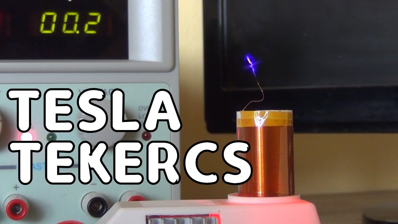 Zenélő Tesla tekercs (2025-03-29)