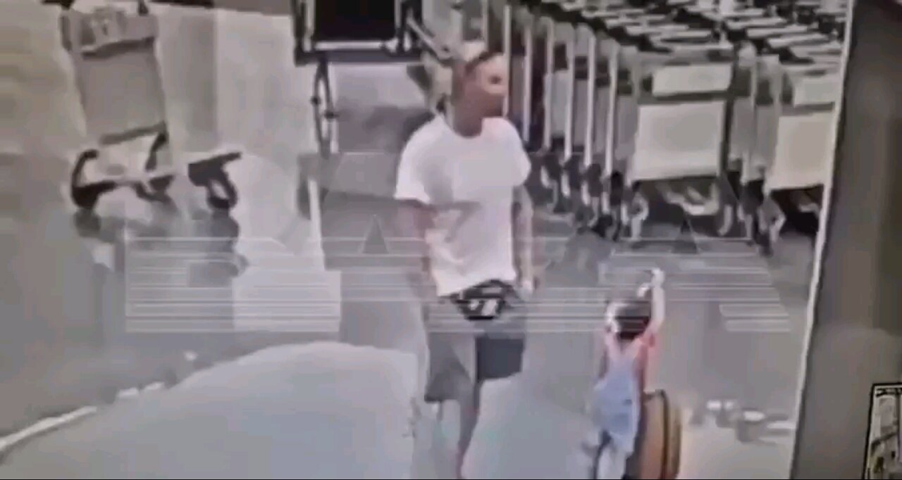 jew throws Iranian child