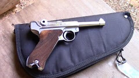 Firing the Luger P08