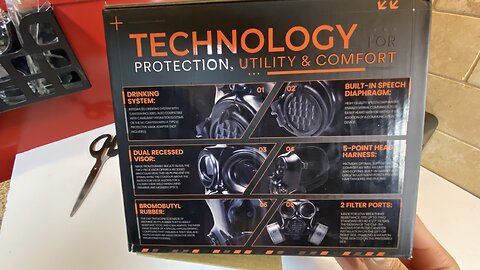 UnBoXing Look at Military Gas Mask CM-7M CBRN Protection Special Forces Police Squads Rescue Teams