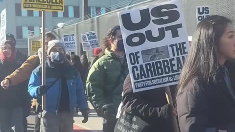 People in NYC support Venezuela's president Nicolás Maduro and his wife, Cilia Flores.
