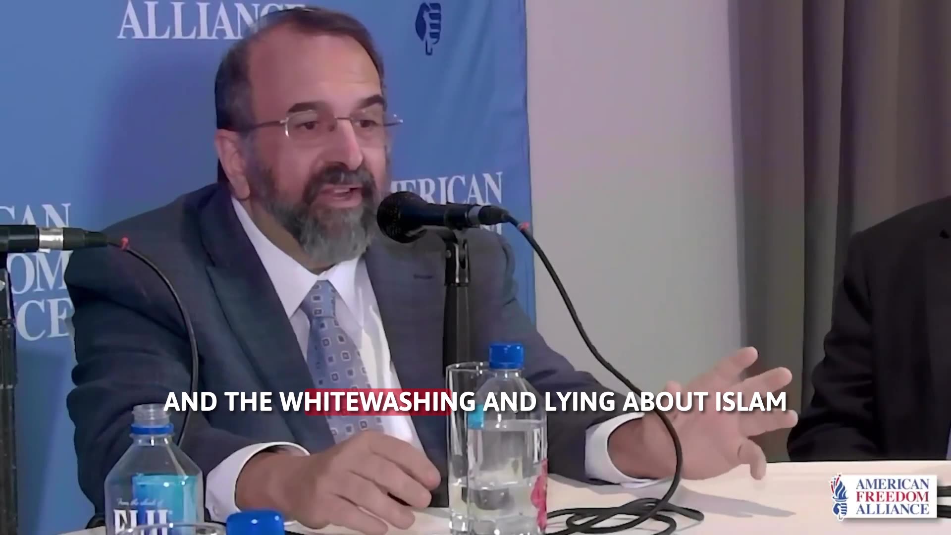 What Constitutes a Religion? - Robert Spencer