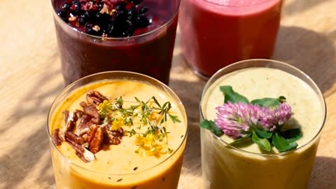 HOW TO MAKE A SPINACH AND BANANA SMOOTHIE
