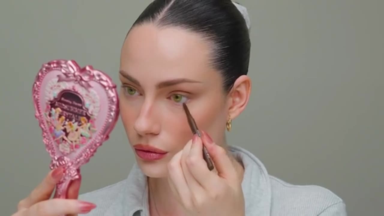 Brown Smokey Eye for Beginners (Step-by-Step Tutorial)_part8