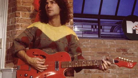 Happy Birthday to BILLY SQUIER ...