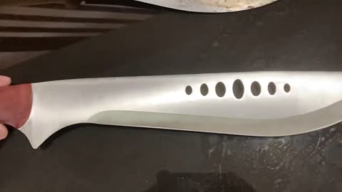 Knife review and trading