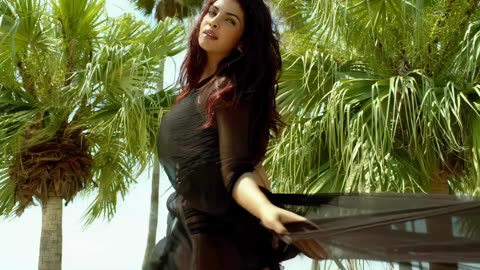 8K Remastered - Exotic by Priyanka Chopra ft. Pitbull