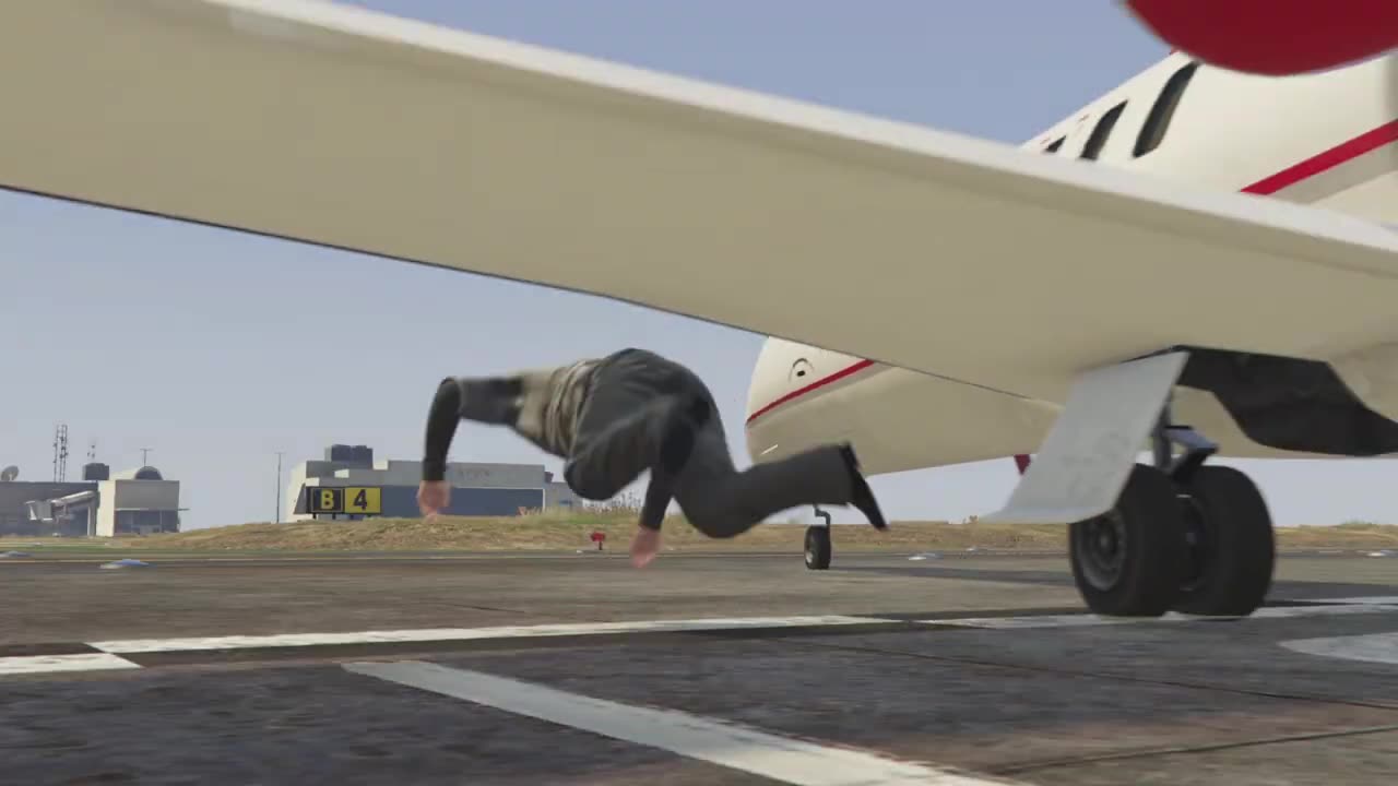 Gta V - Random Moments Sneak Peak