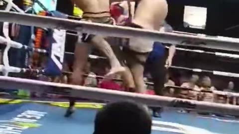 Armenian street fighter vs thai pro Muay Thai fighter. Full fight in