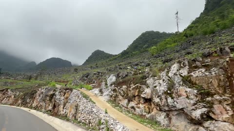Riding on the Ha Giang Loop in Vietnam (part 11)