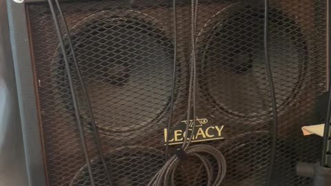 Carvin Legacy - LOUD electronic buzzing after hit loud/low notes.