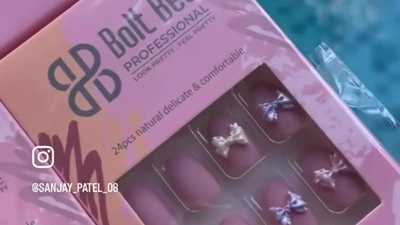 BoltBee Artificial Design Nails 💅