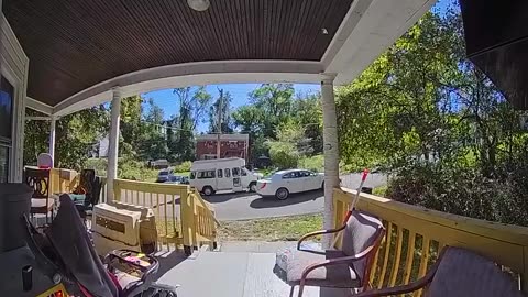 Man forced to pull gun and shoot chasing pit bull, caught on camera