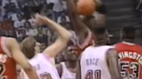 Michael Jordan’s AIRTIME Was ILLEGAL! Watch These Dunks! 😵‍💫🔥