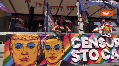 NOTIZIE DAL MONDO Roma Pride 2025,'Censurate sto carro',con Trump,Putin,Orban e Meloni con fard e rossetto svolta il 14 giugno 2025 nella città di Roma durante il Giubileo 2025 della chiesa cattolica romana pagana