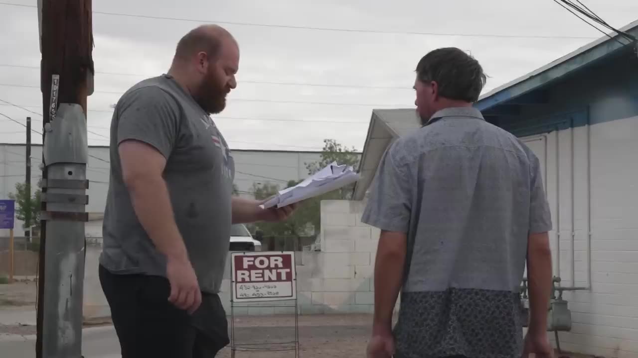 Mans Wife SPAZZES OUT and Starts ARGUING With Me When He Gets ARRESTED (Chandler, Arizona)