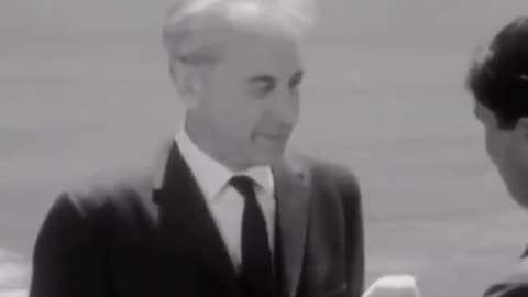 1965 ABC Interview Scientist Foster Says the Moon is Plasma | Landing on it is Impossible