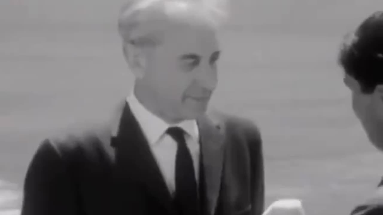 1965 ABC Interview Scientist Foster Says the Moon is Plasma | Landing on it is Impossible