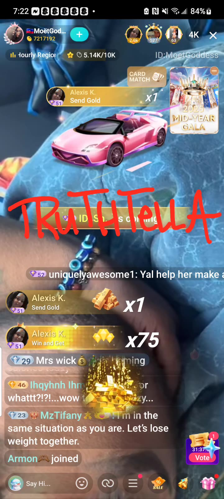 MOETGODDESS FAINTS FROM HEAT STROKE WALKING IN SIX FLAGS PARKING LOT