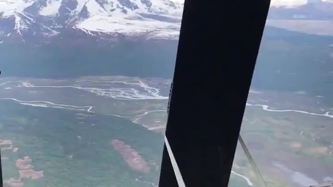 May 31, 2019, Attorney General Bill Barr sitting in a jumper seat,was that a plank?