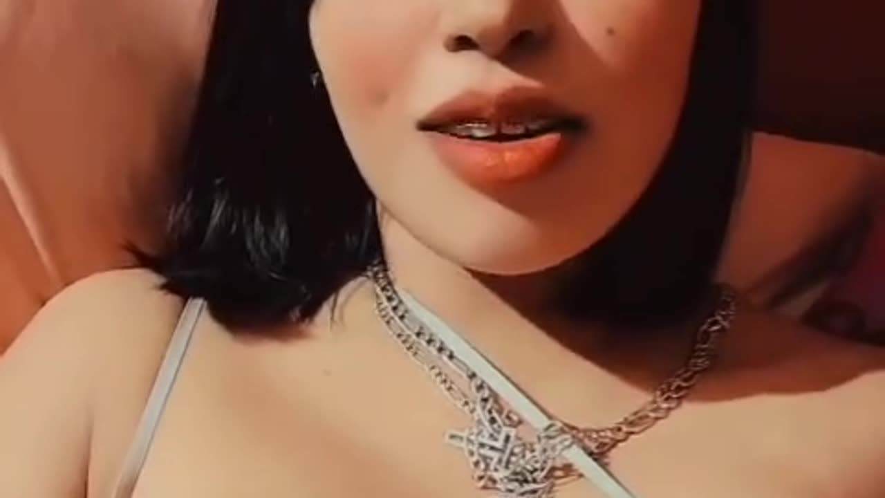 Connections and glances - keyla 21