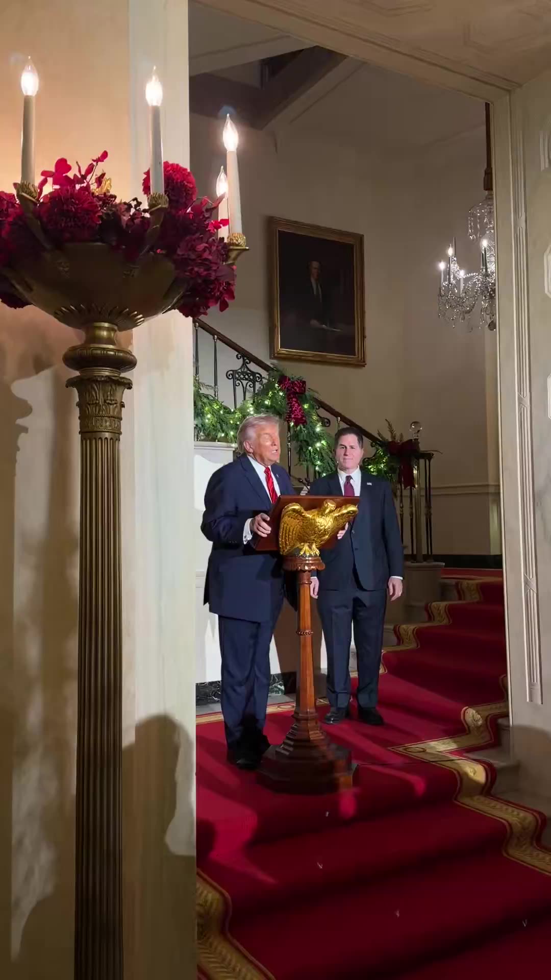 Trump stops by White House staffs Christmas party