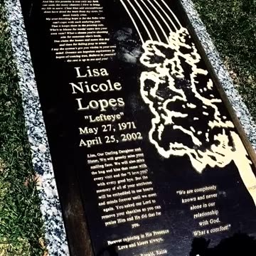 FAMOUS GRAVES - VOL. 138: LISA LOPES